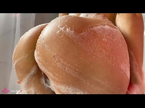 ❤️ Une brune masturbe sa chatte avec un vibrateur jusqu'à un orgasme intense sous la douche. ❤️ Sexe at fr.myastro.top ❌